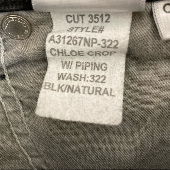 AMO Chloe Crop with Piping Black Natural Wash Jeans, Size 25 - Picture 8 of 10